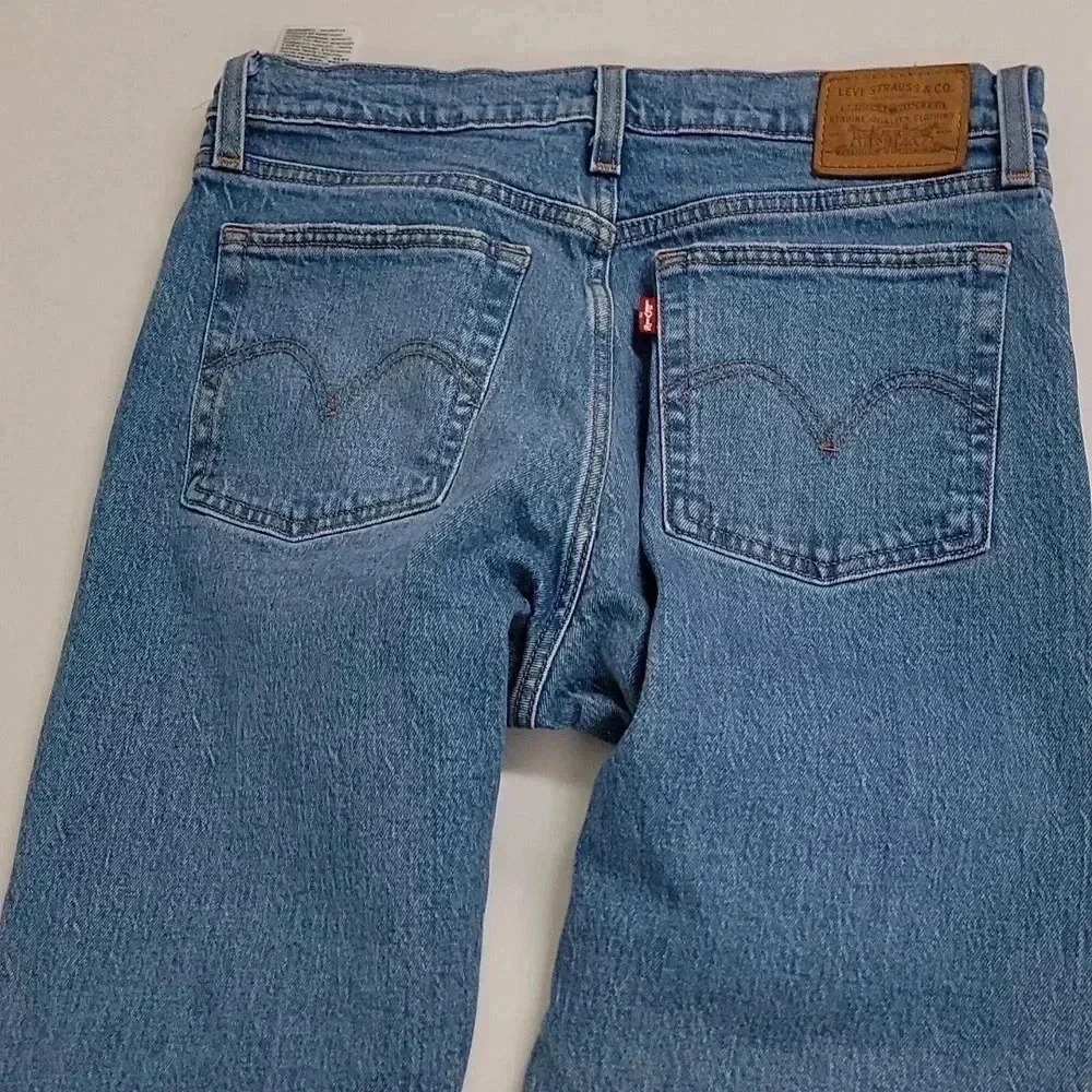 Levi's Wedgie Straight Jeans - Picture 11 of 12